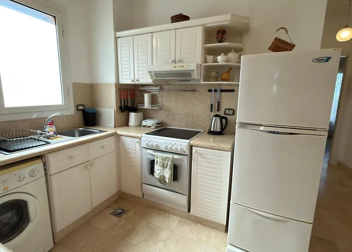 El Gouna South Marina 2-bedroom Apartment, Walk To Marina & Beaches شقة