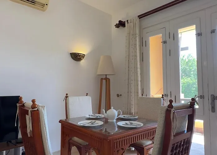 El Gouna South Marina 2-bedroom Apartment, Walk To Marina & Beaches Apartment