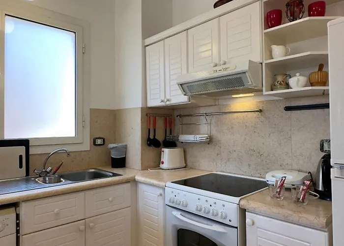 El Gouna South Marina 2-bedroom Apartment, Walk To Marina & Beaches Apartment