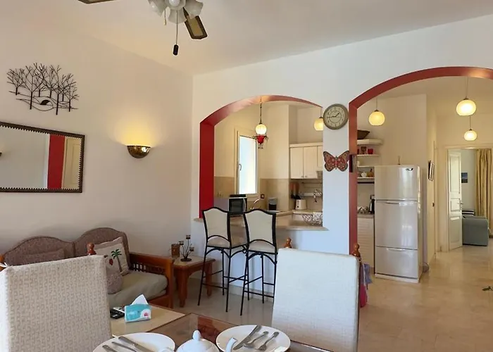 Apartment El Gouna South Marina 2-bedroom Apartment, Walk To Marina & Beaches Hurghada